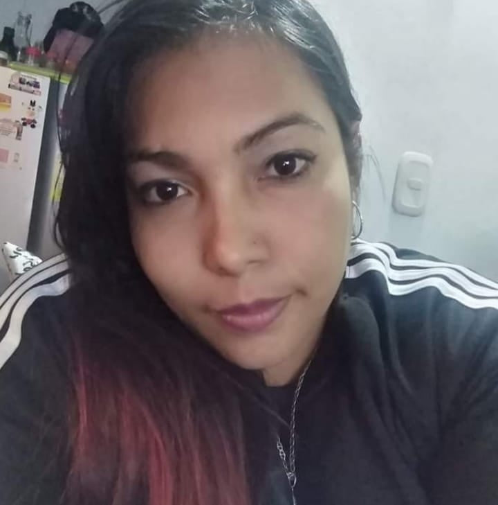 <em>Ana Martinez.</em>